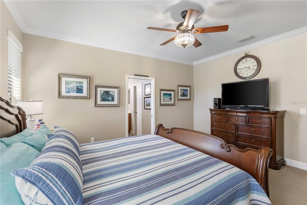 待售: $459,000 (2 贝兹, 2 浴室, 1730 平方英尺)