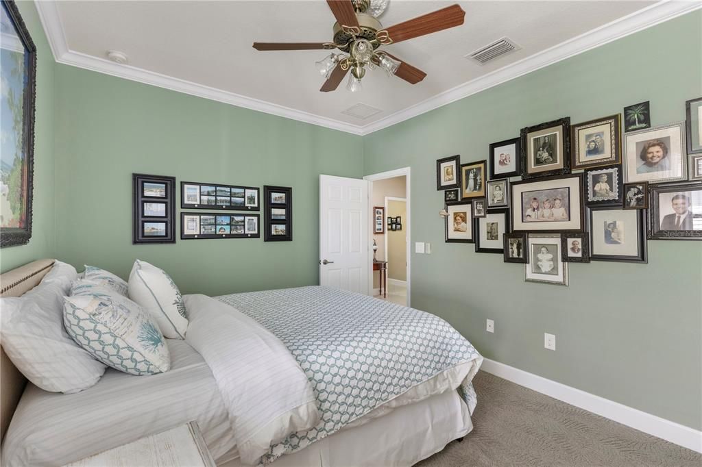 待售: $459,000 (2 贝兹, 2 浴室, 1730 平方英尺)