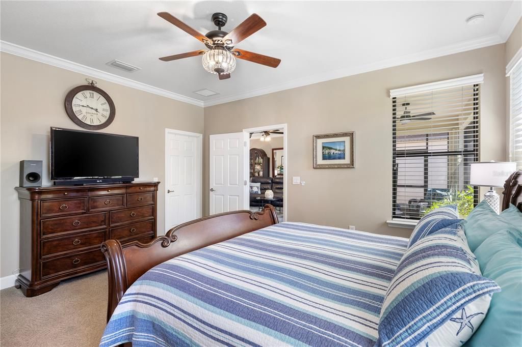 待售: $459,000 (2 贝兹, 2 浴室, 1730 平方英尺)