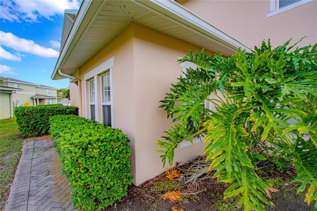 For Sale: $317,500 (3 beds, 2 baths, 1725 Square Feet)