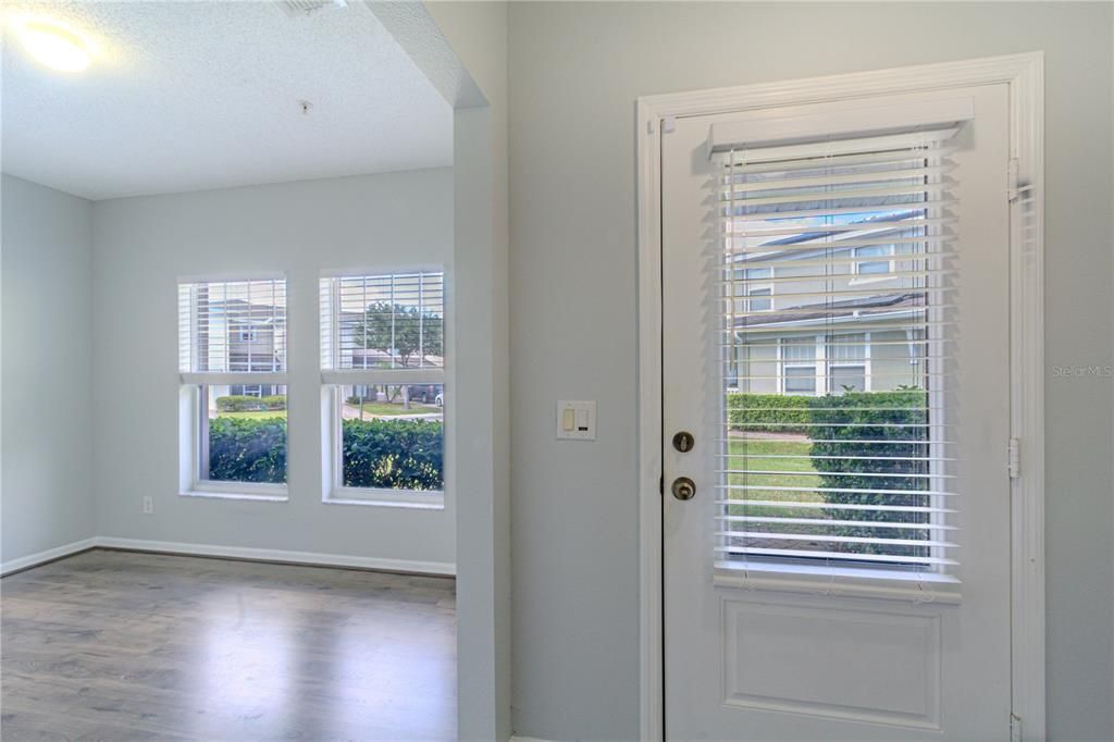 For Sale: $317,500 (3 beds, 2 baths, 1725 Square Feet)