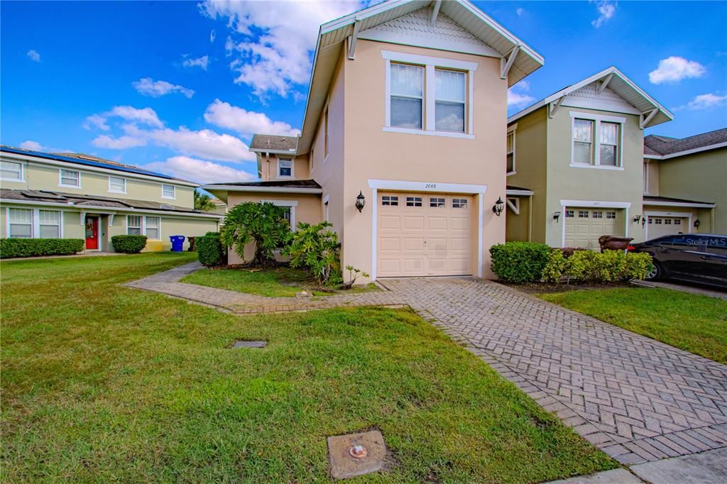 For Sale: $317,500 (3 beds, 2 baths, 1725 Square Feet)