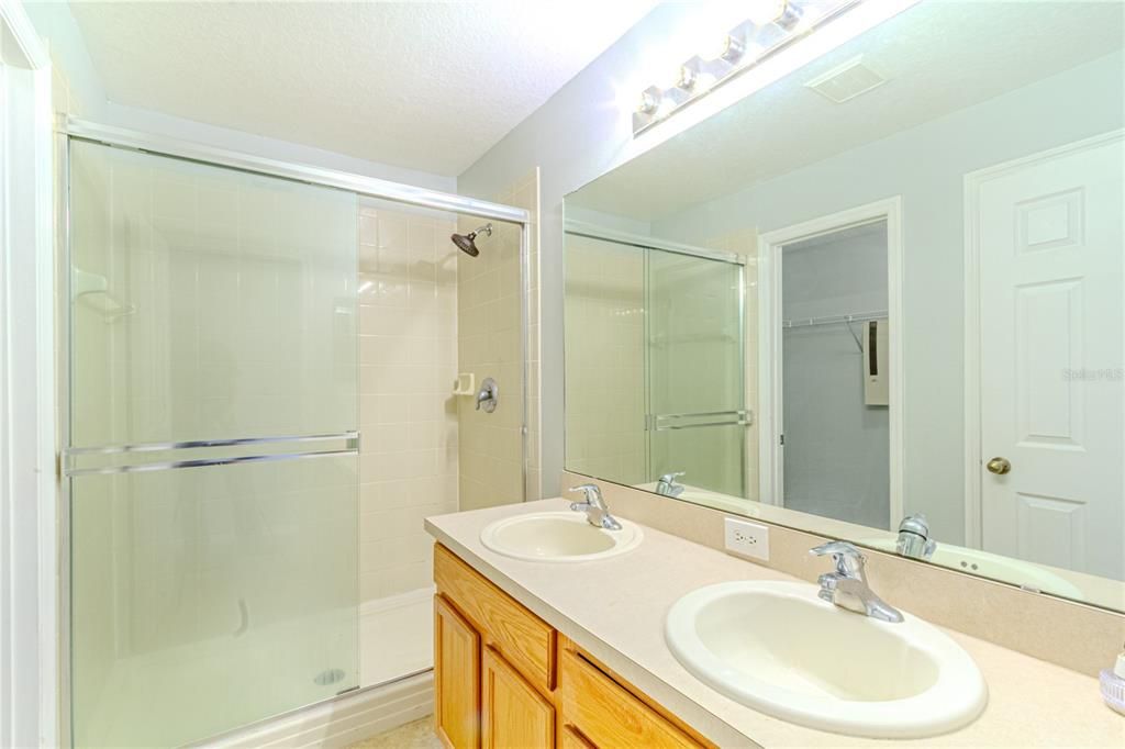 For Sale: $317,500 (3 beds, 2 baths, 1725 Square Feet)