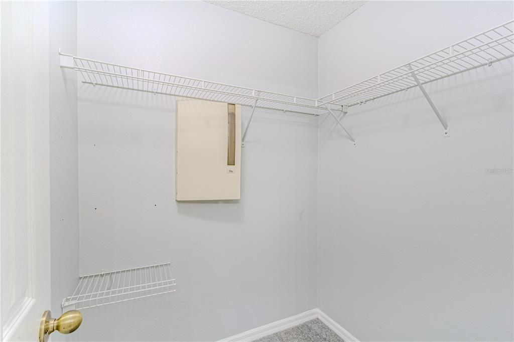 For Sale: $317,500 (3 beds, 2 baths, 1725 Square Feet)