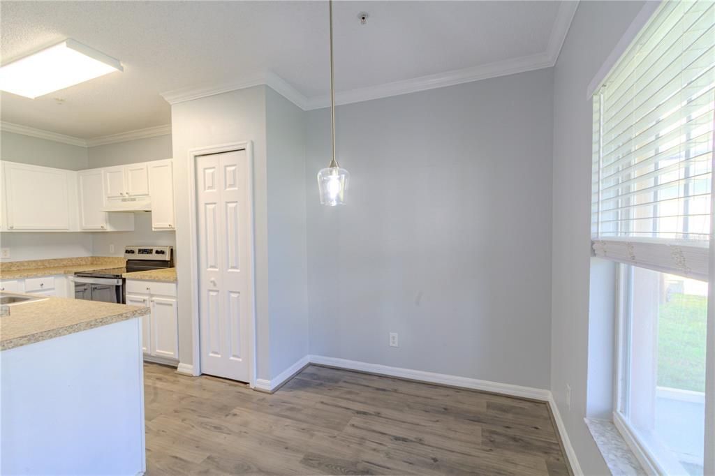 For Sale: $317,500 (3 beds, 2 baths, 1725 Square Feet)