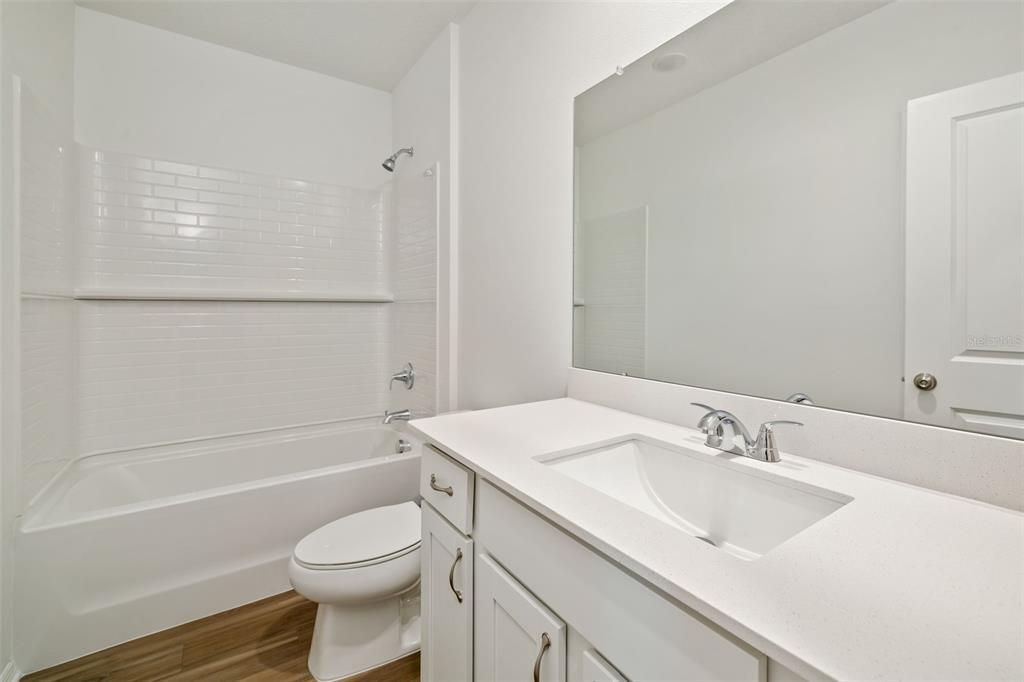 En Venta: $324,000 (3 camas, 2 baños, 1405 Pies cuadrados)