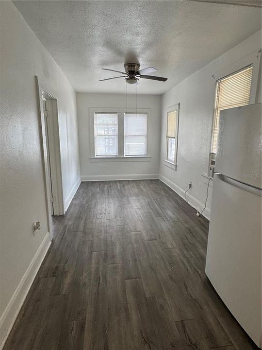 For Rent: $1,350 (1 beds, 1 baths, 585 Square Feet)