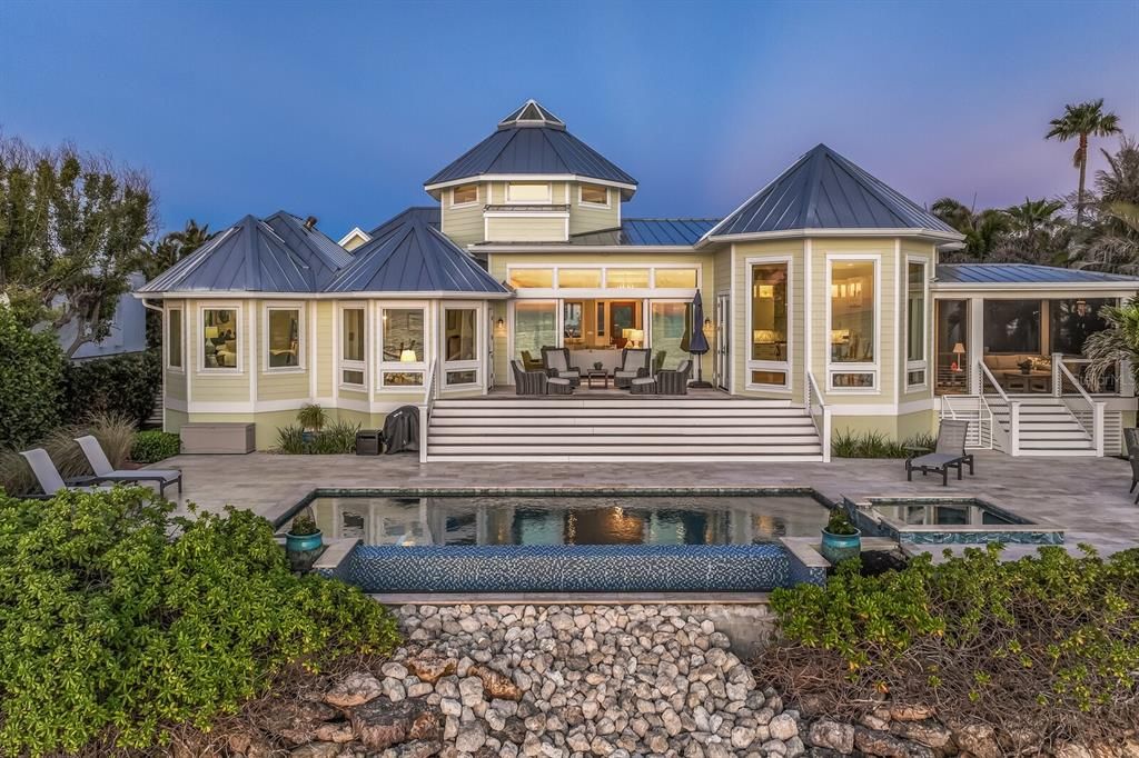 En Venta: $9,900,000 (4 camas, 5 baños, 4540 Pies cuadrados)