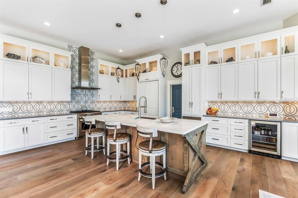 En Venta: $9,900,000 (4 camas, 5 baños, 4540 Pies cuadrados)