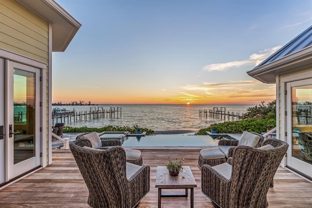 En Venta: $9,900,000 (4 camas, 5 baños, 4540 Pies cuadrados)