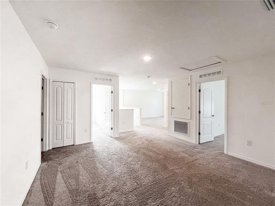 待售: $385,000 (5 贝兹, 3 浴室, 3138 平方英尺)