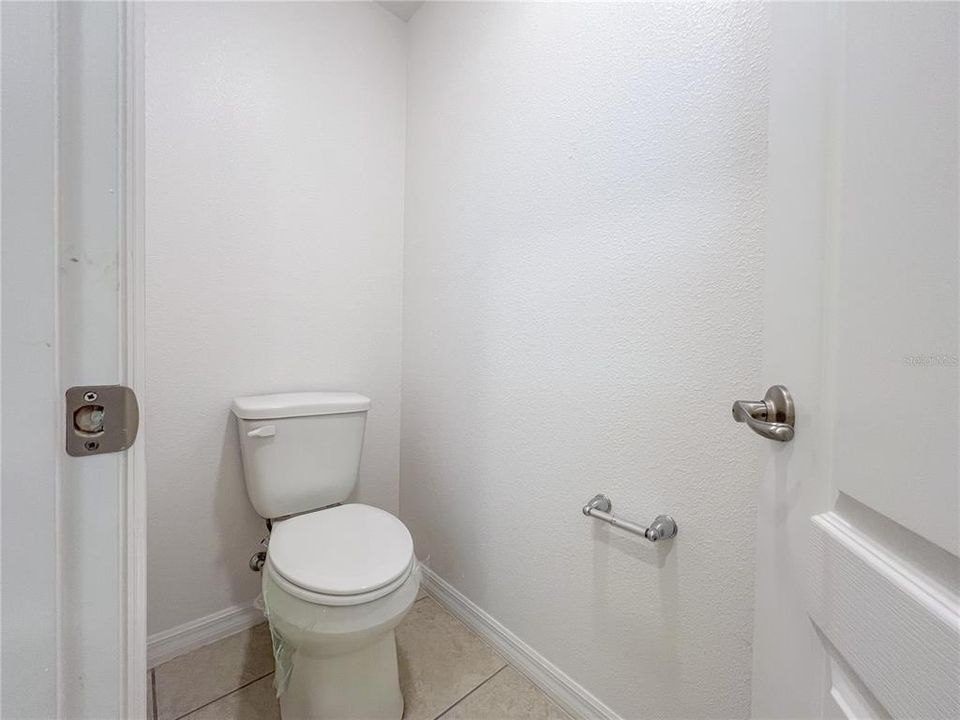 待售: $385,000 (5 贝兹, 3 浴室, 3138 平方英尺)