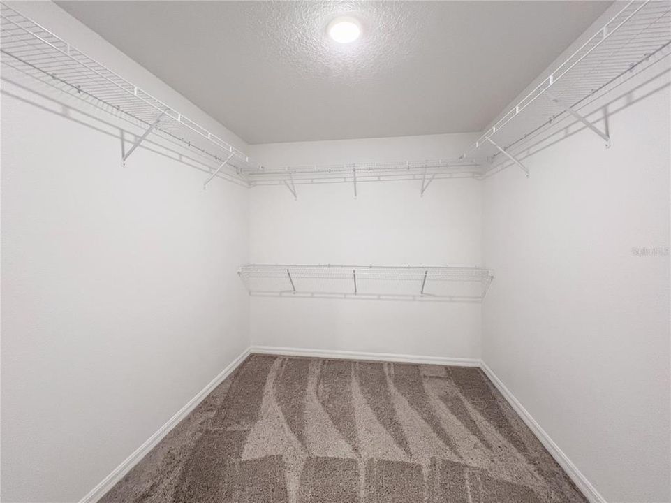 待售: $385,000 (5 贝兹, 3 浴室, 3138 平方英尺)