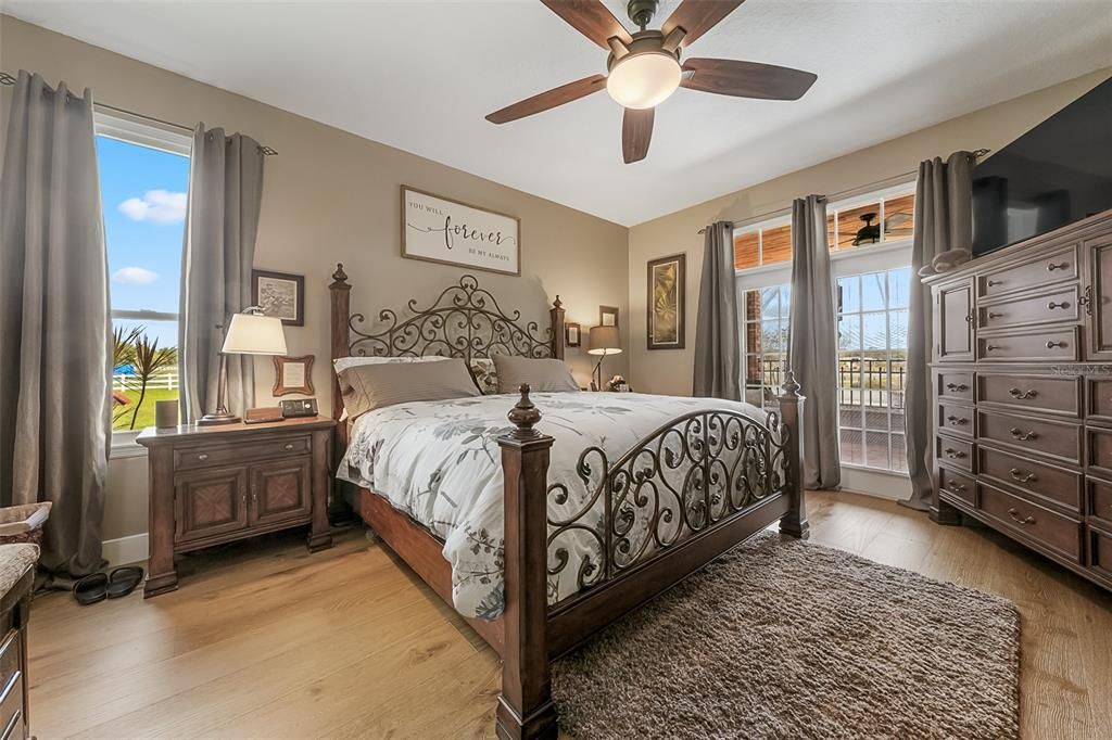 For Sale: $1,049,900 (3 beds, 4 baths, 2258 Square Feet)