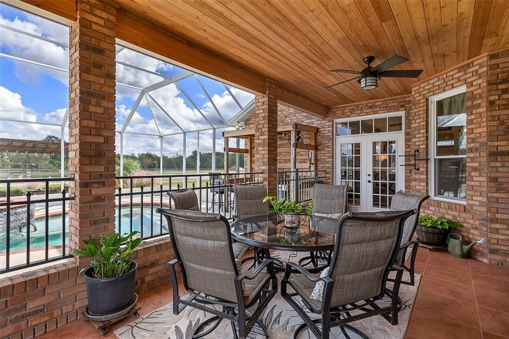 For Sale: $1,049,900 (3 beds, 4 baths, 2258 Square Feet)