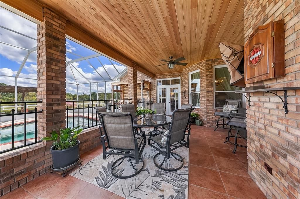 For Sale: $1,049,900 (3 beds, 4 baths, 2258 Square Feet)