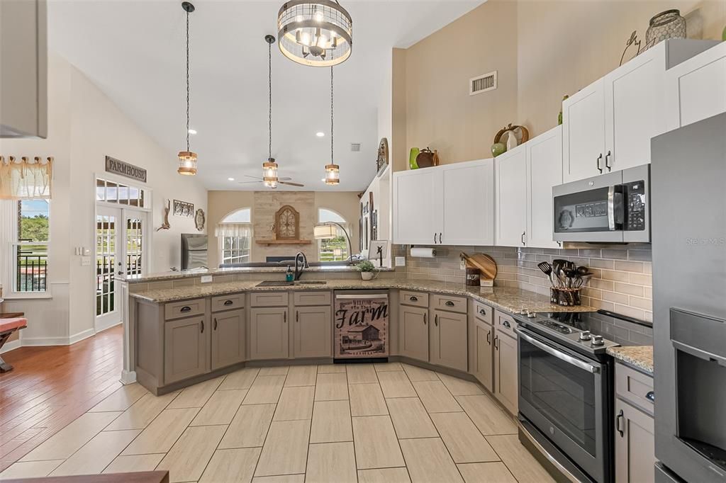 For Sale: $1,049,900 (3 beds, 4 baths, 2258 Square Feet)