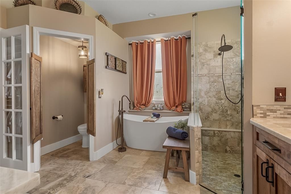 For Sale: $1,049,900 (3 beds, 4 baths, 2258 Square Feet)