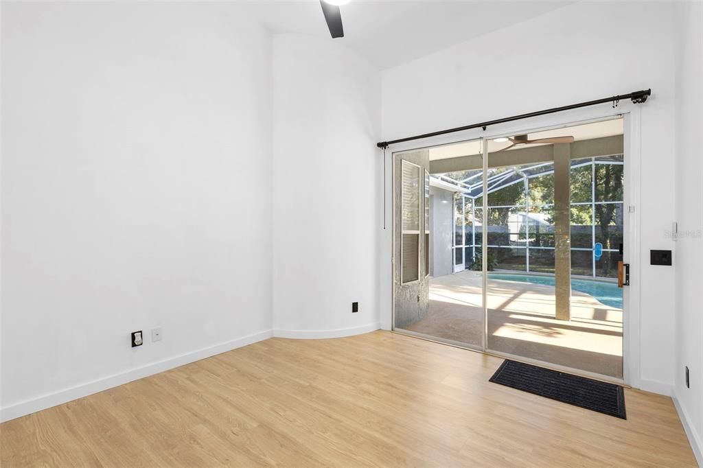 Active With Contract: $532,000 (3 beds, 2 baths, 1900 Square Feet)