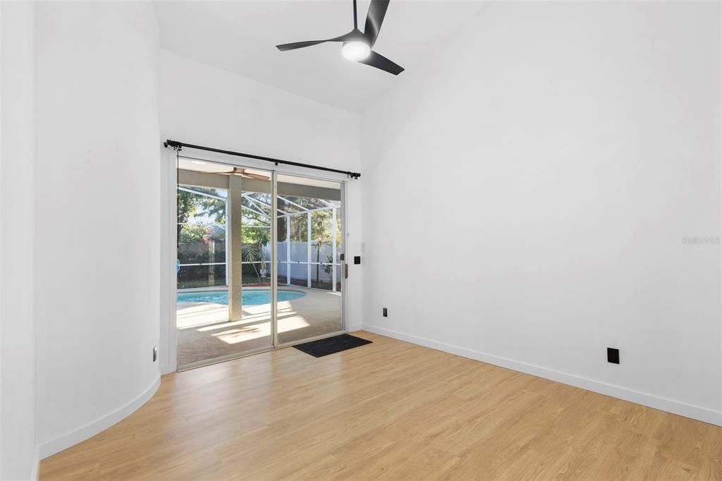 Active With Contract: $532,000 (3 beds, 2 baths, 1900 Square Feet)