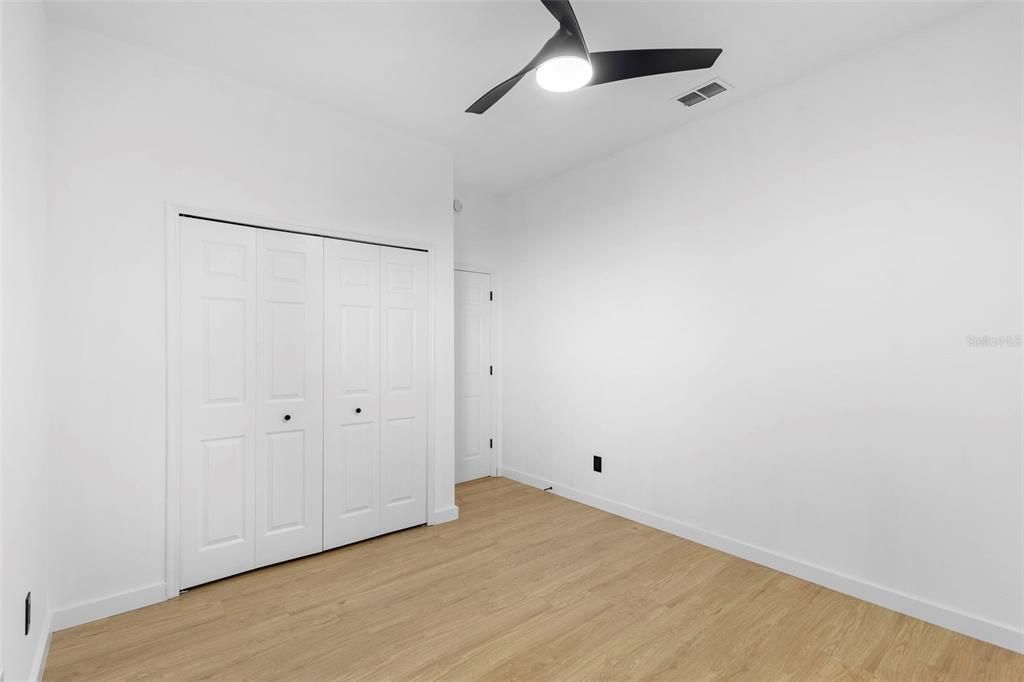 Active With Contract: $532,000 (3 beds, 2 baths, 1900 Square Feet)