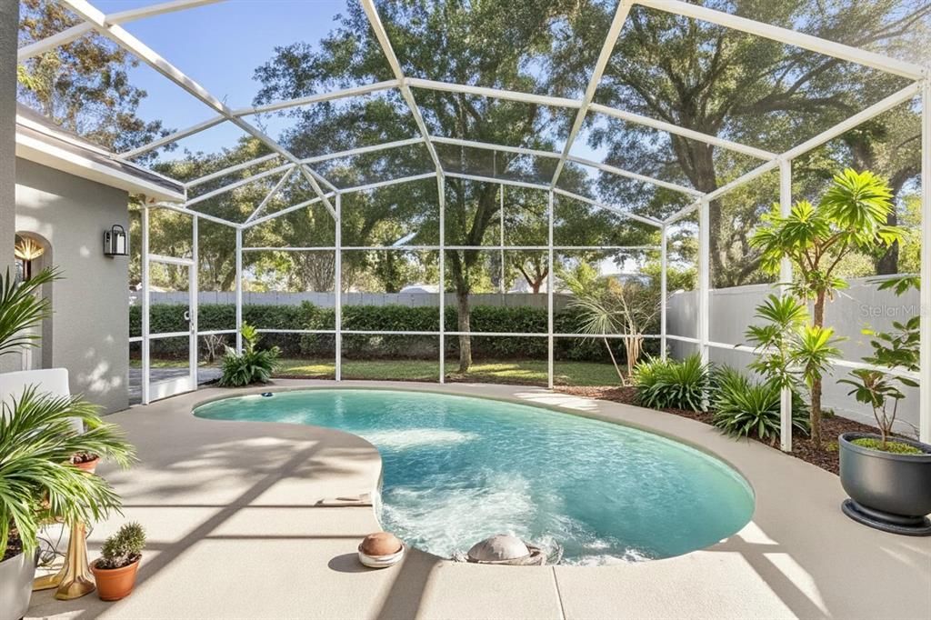 Active With Contract: $532,000 (3 beds, 2 baths, 1900 Square Feet)