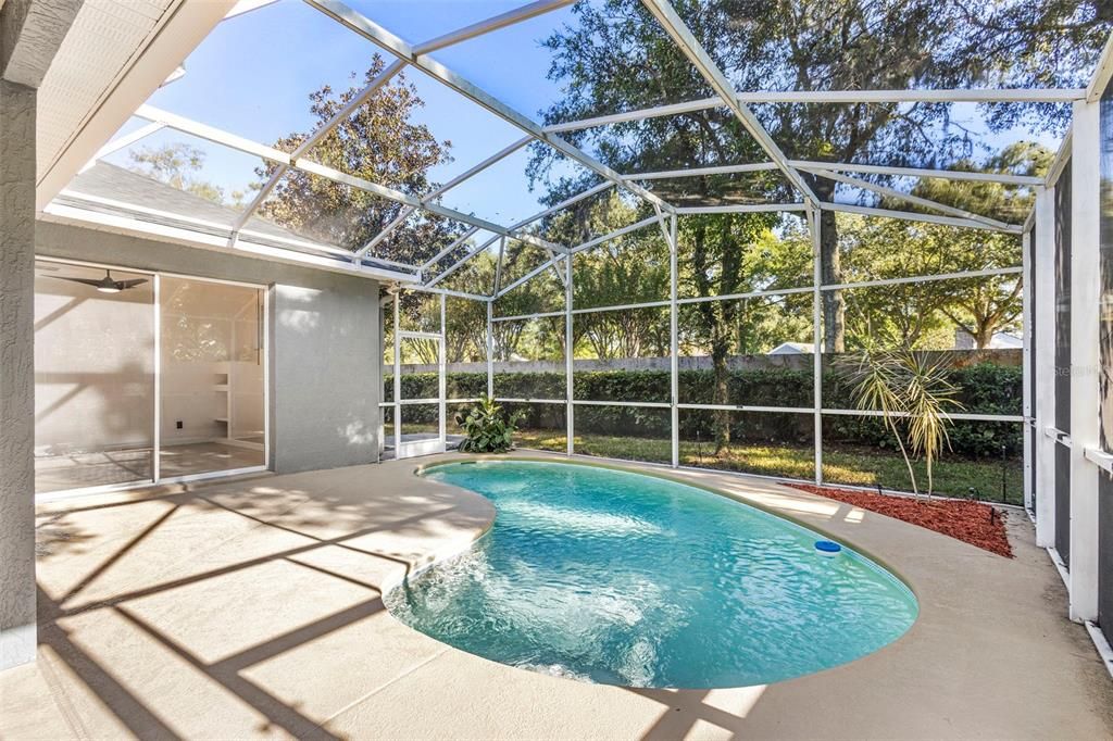 Active With Contract: $532,000 (3 beds, 2 baths, 1900 Square Feet)