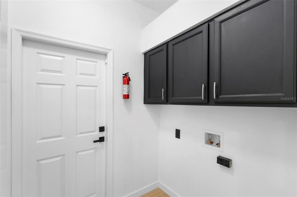 Active With Contract: $532,000 (3 beds, 2 baths, 1900 Square Feet)