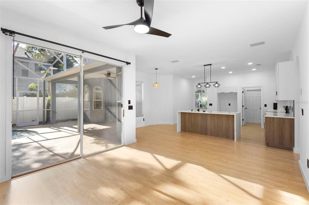 Active With Contract: $532,000 (3 beds, 2 baths, 1900 Square Feet)