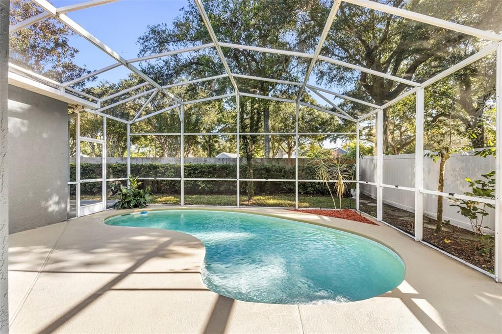 Active With Contract: $532,000 (3 beds, 2 baths, 1900 Square Feet)