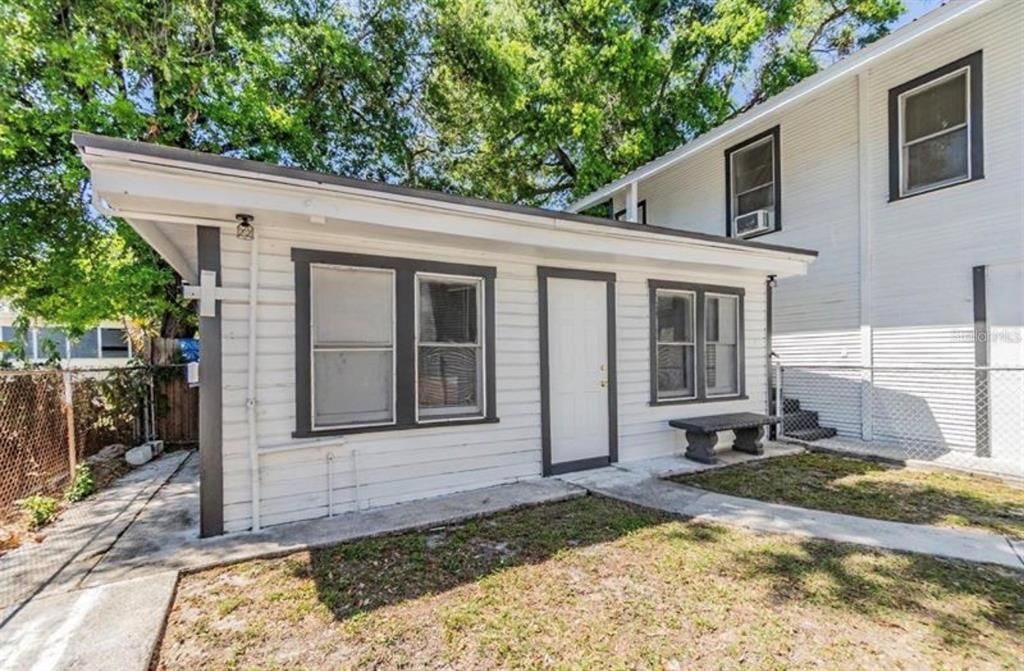 For Rent: $1,100 (0 beds, 1 baths, 500 Square Feet)