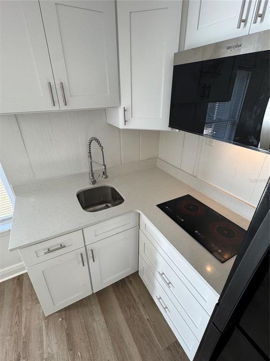 For Rent: $1,100 (0 beds, 1 baths, 500 Square Feet)