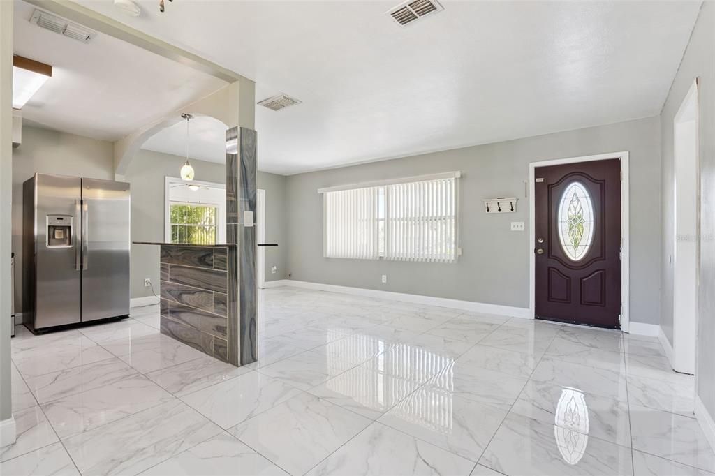 For Sale: $319,900 (3 beds, 1 baths, 1552 Square Feet)