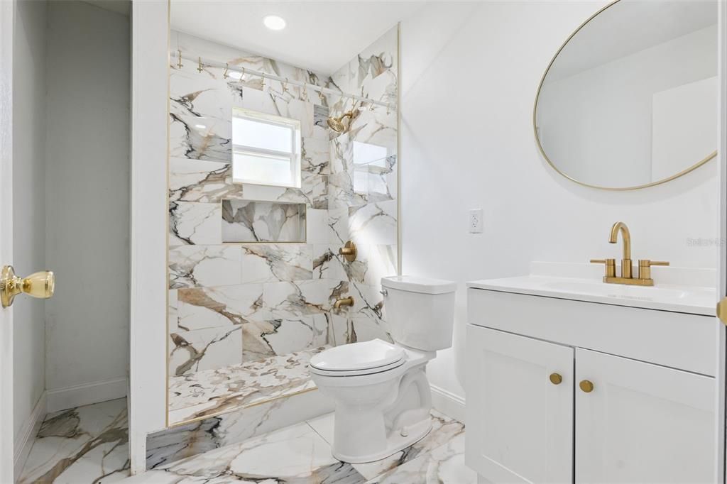 For Sale: $319,900 (3 beds, 1 baths, 1552 Square Feet)