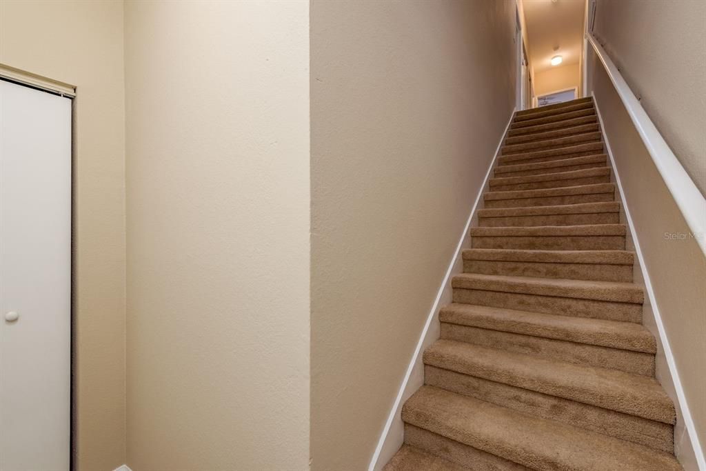 Activo con contrato: $2,200 (3 camas, 2 baños, 1510 Pies cuadrados)