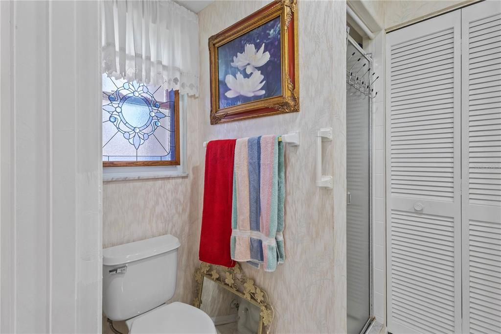 For Sale: $225,000 (2 beds, 2 baths, 1208 Square Feet)