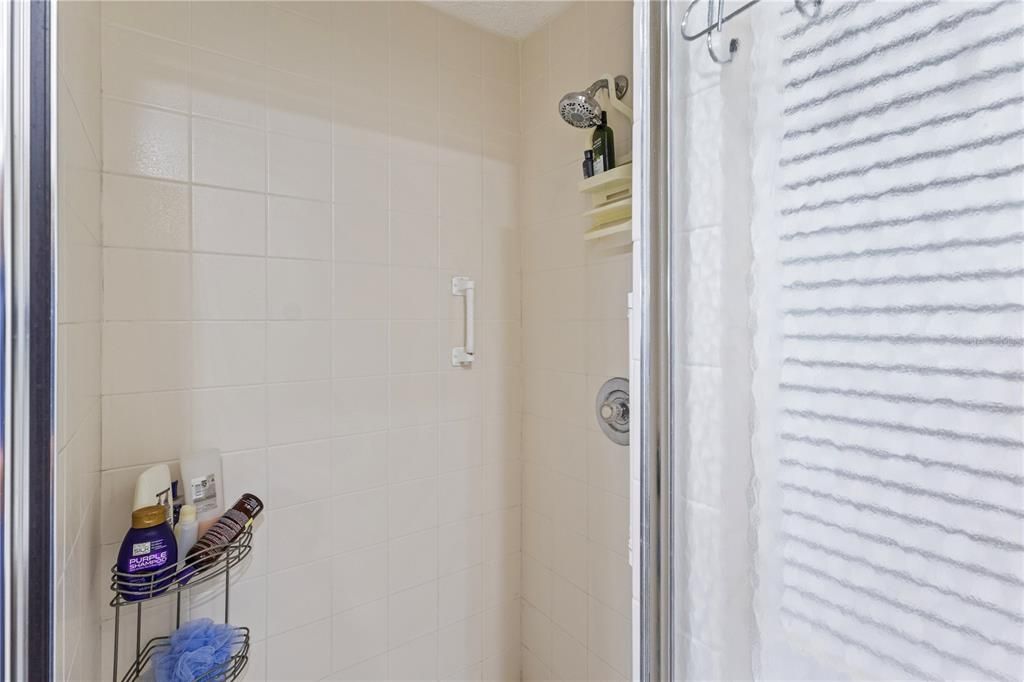 For Sale: $225,000 (2 beds, 2 baths, 1208 Square Feet)