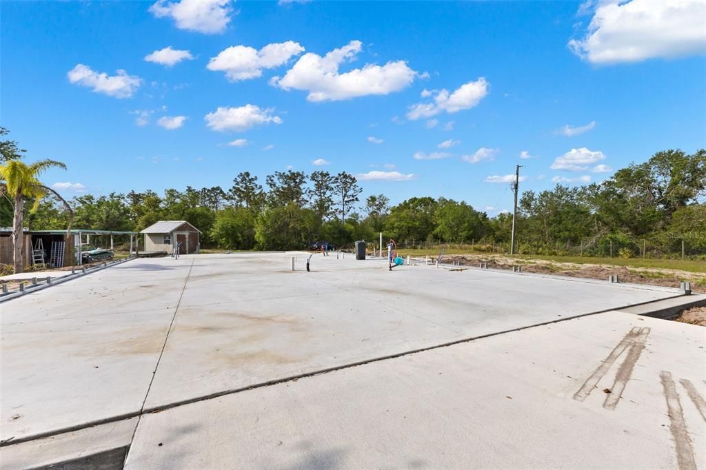 For Sale: $675,000 (8.18 acres)