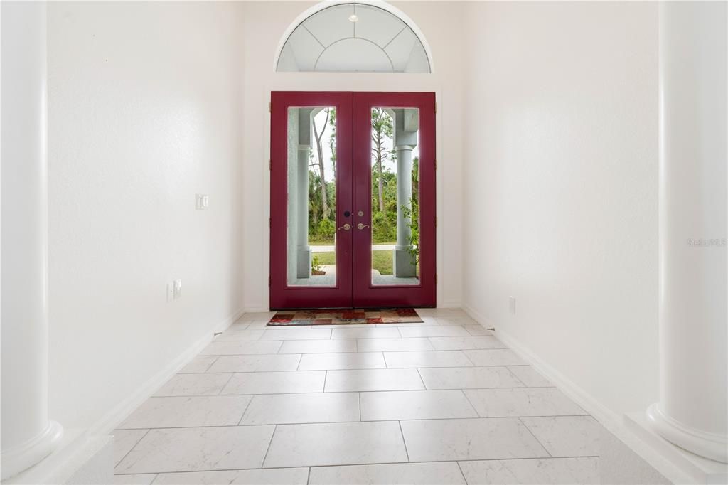 Activo con contrato: $615,000 (4 camas, 3 baños, 3112 Pies cuadrados)