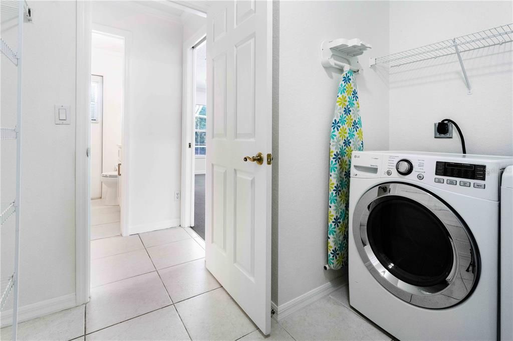 Activo con contrato: $615,000 (4 camas, 3 baños, 3112 Pies cuadrados)