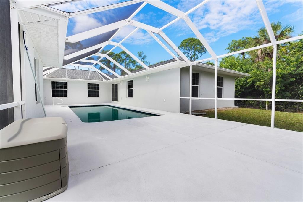 Activo con contrato: $615,000 (4 camas, 3 baños, 3112 Pies cuadrados)