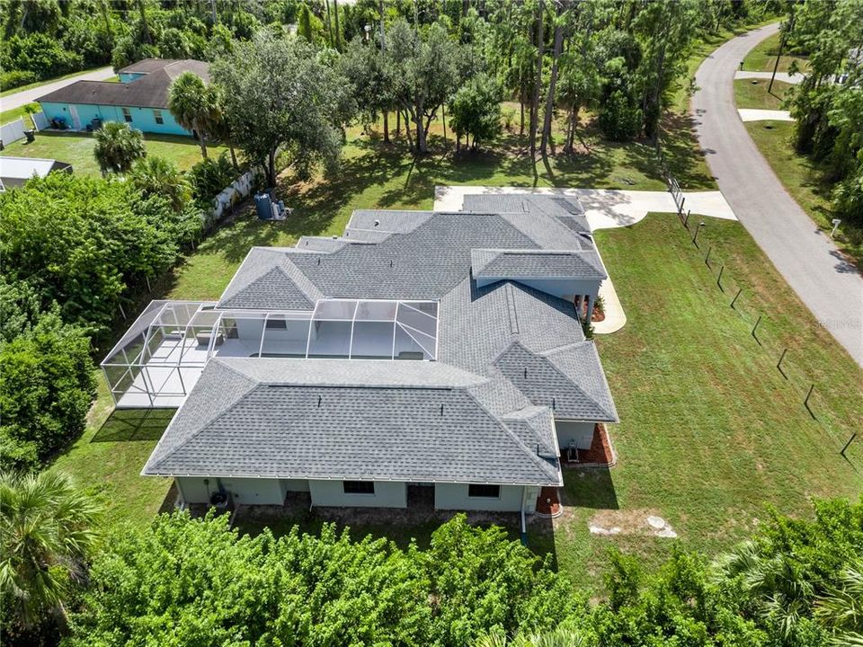 Activo con contrato: $615,000 (4 camas, 3 baños, 3112 Pies cuadrados)