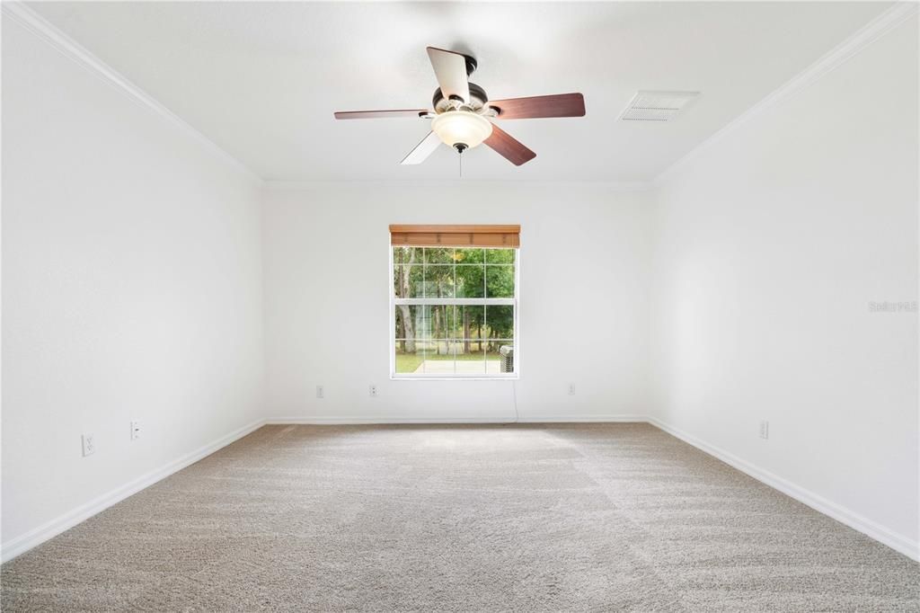 Activo con contrato: $615,000 (4 camas, 3 baños, 3112 Pies cuadrados)