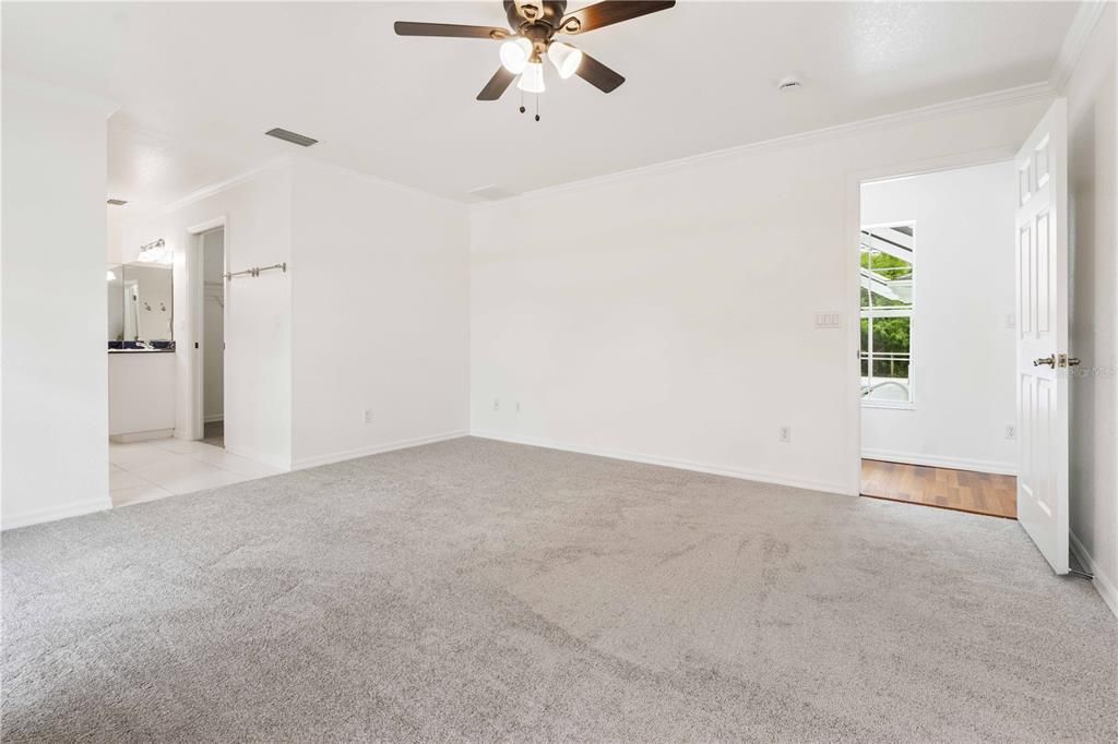 Activo con contrato: $615,000 (4 camas, 3 baños, 3112 Pies cuadrados)