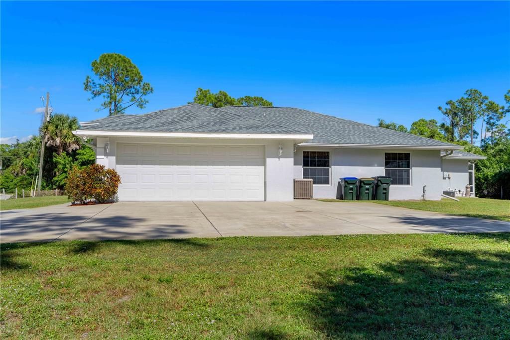 Activo con contrato: $615,000 (4 camas, 3 baños, 3112 Pies cuadrados)