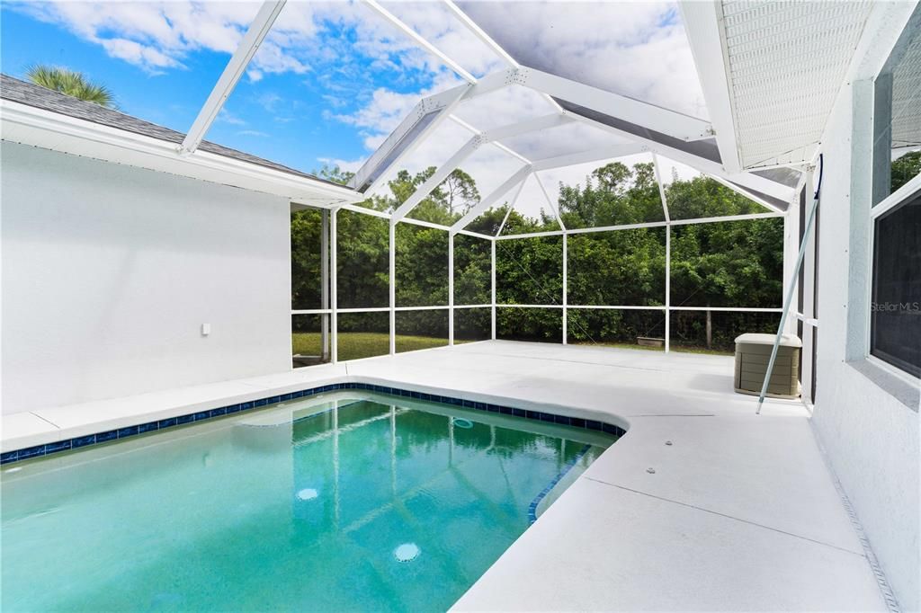 Activo con contrato: $615,000 (4 camas, 3 baños, 3112 Pies cuadrados)