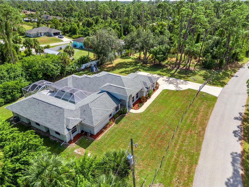 Activo con contrato: $615,000 (4 camas, 3 baños, 3112 Pies cuadrados)