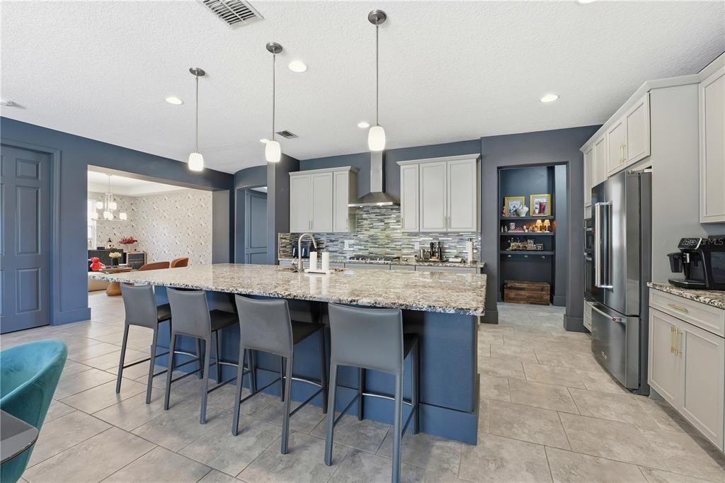 For Sale: $1,090,000 (5 beds, 4 baths, 4478 Square Feet)