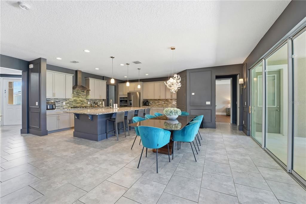 For Sale: $1,090,000 (5 beds, 4 baths, 4478 Square Feet)