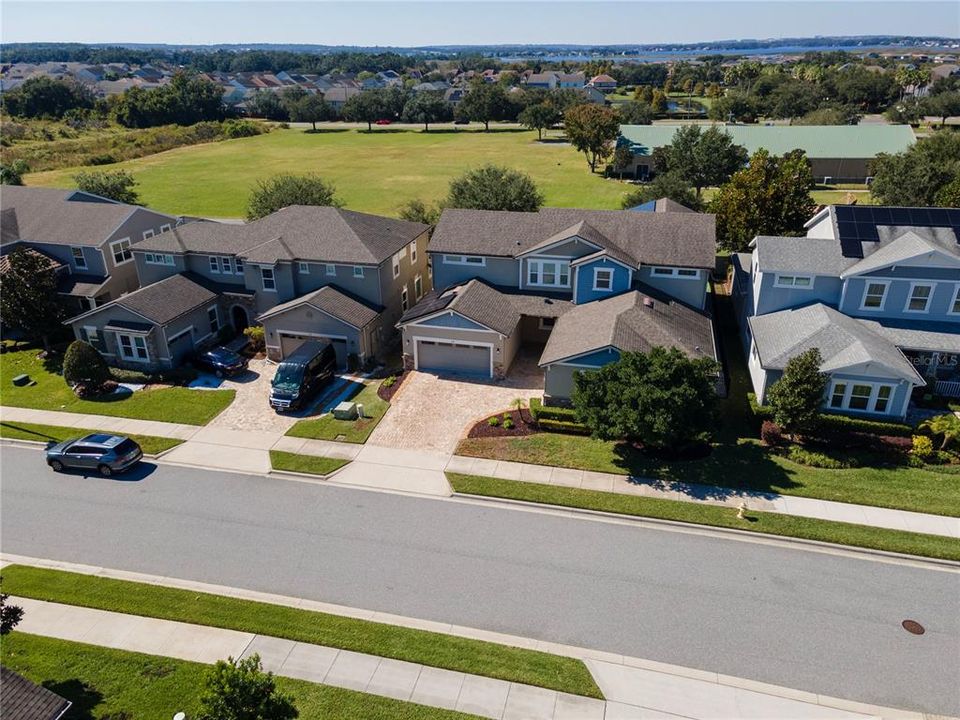 For Sale: $1,090,000 (5 beds, 4 baths, 4478 Square Feet)